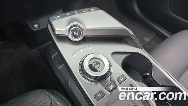 Kia EV6 — Фото автомобиля 9