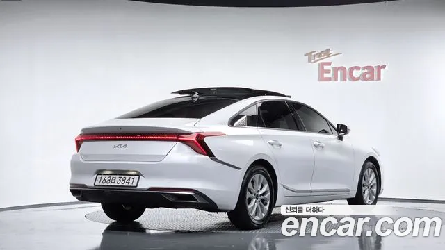 Kia K8 — Фото автомобиля 2
