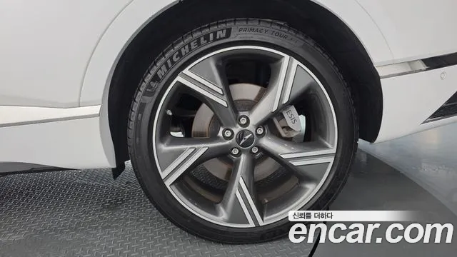 Genesis GV80 2.5T Бензин AWD — Фото автомобиля 6