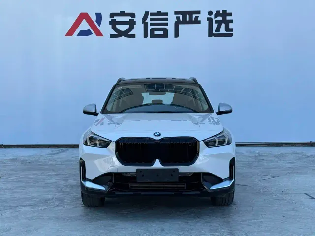 BMW X1 — Фото автомобиля 2