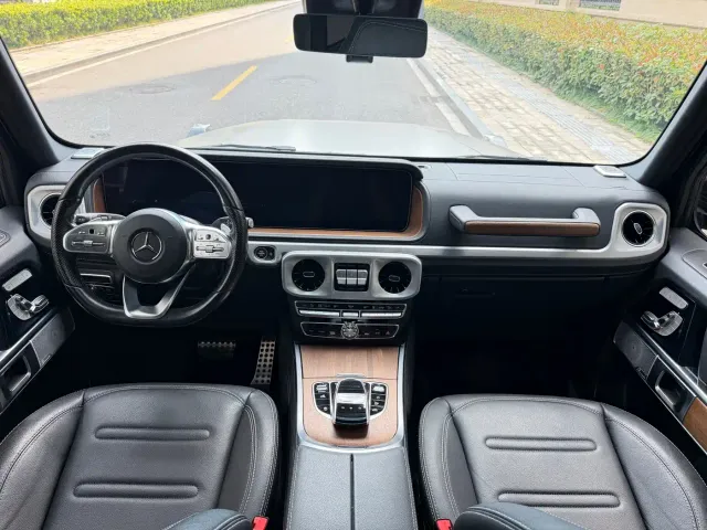 Mercedes-Benz G-Class — Фото автомобиля 10