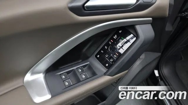 Audi Q5 45 TFSI quattro S Line — Фото автомобиля 25
