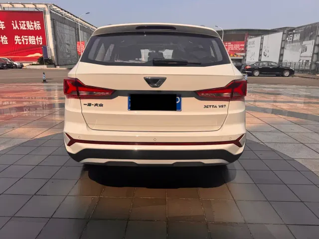 Jetta VS7 — Фото автомобиля 5