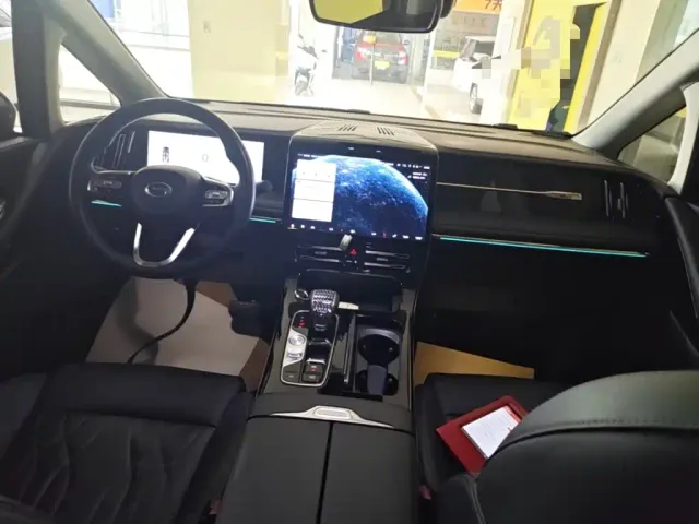 GAC Trumpchi M8 — Фото автомобиля 12