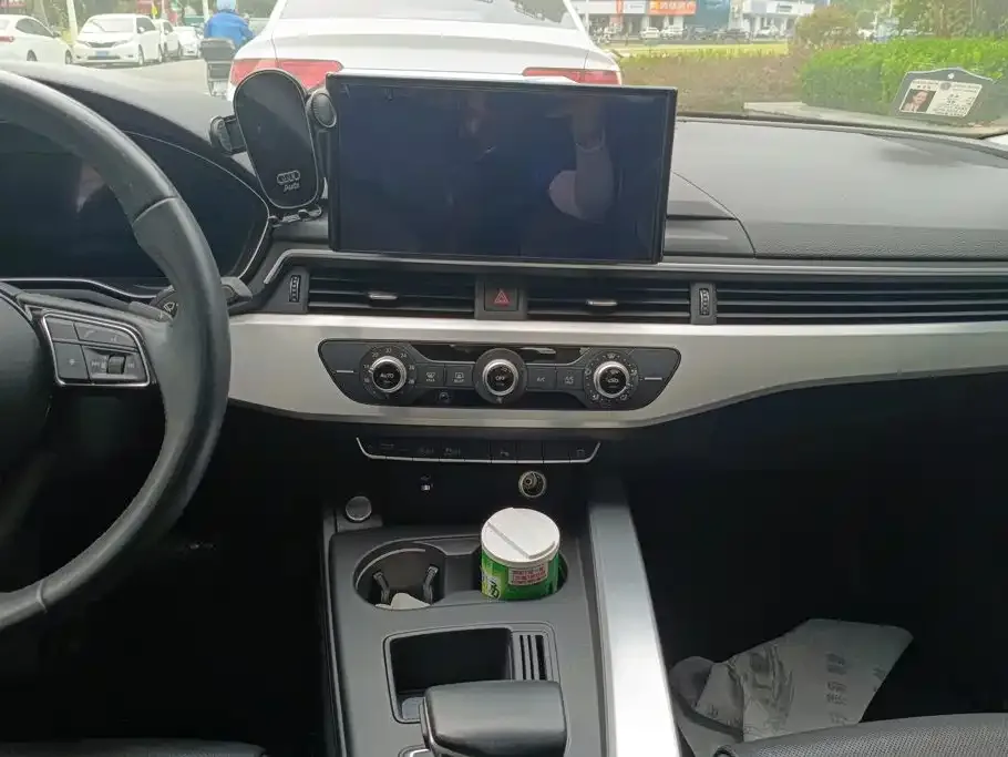 Audi Audi A4L 2023 40 TFSI Fashion Dynamic — Фото автомобиля 13
