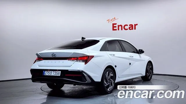 Hyundai AVANTE Новый Avante (CN7) 1.6 LPi (Для проката) — Фото автомобиля 2