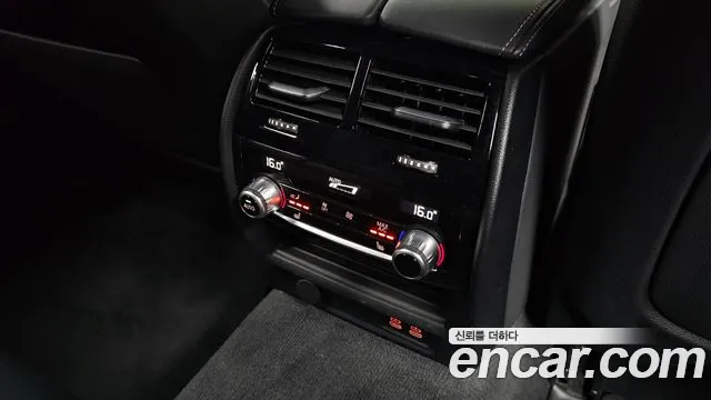 BMW 5-Series — Фото автомобиля 30