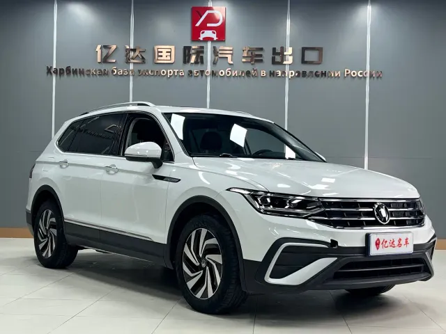 Volkswagen Tiguan L — Фото автомобиля 2
