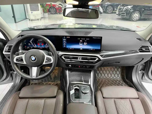 BMW 3 Series — Фото автомобиля 4