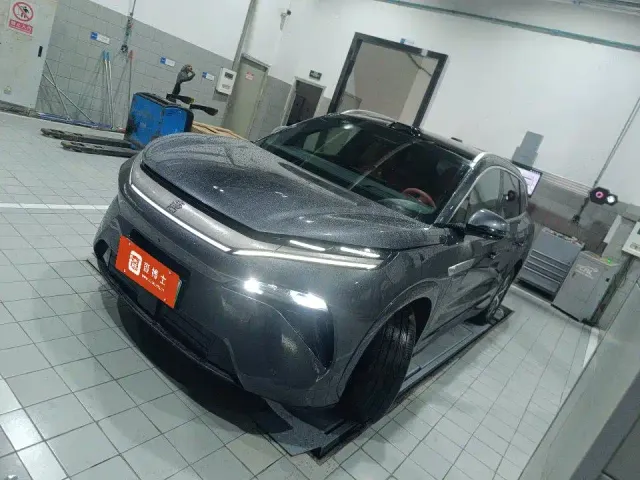 Фотография автомобиля — BYD Tang L