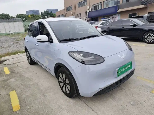 Wuling Bingo — Фото автомобиля 3
