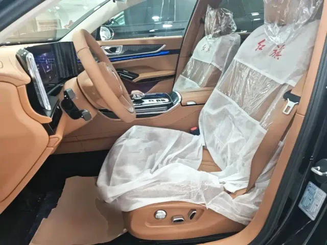 Hongqi H9 — Фото автомобиля 14