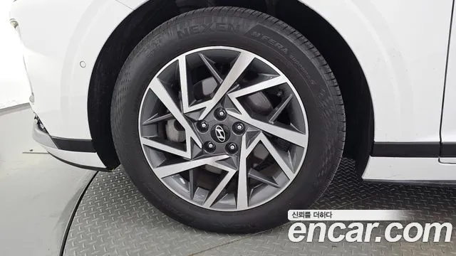 Hyundai Grandeur Grandeur (GN7) 2.5 Бензин 2WD — Фото автомобиля 5