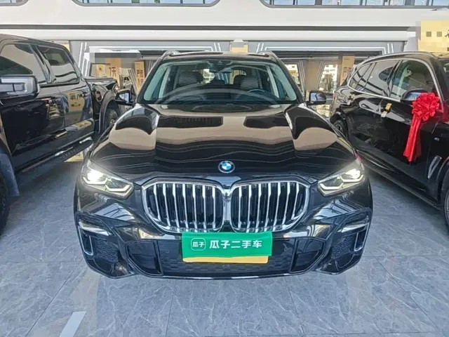 BMW X5 — Фото автомобиля 2