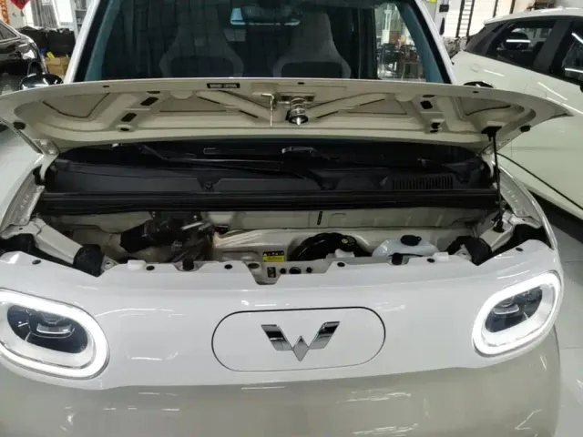 Wuling Hongguang Mini EV — Фото автомобиля 19