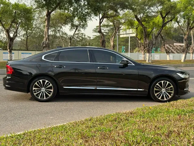Volvo S90 — Фото автомобиля 7