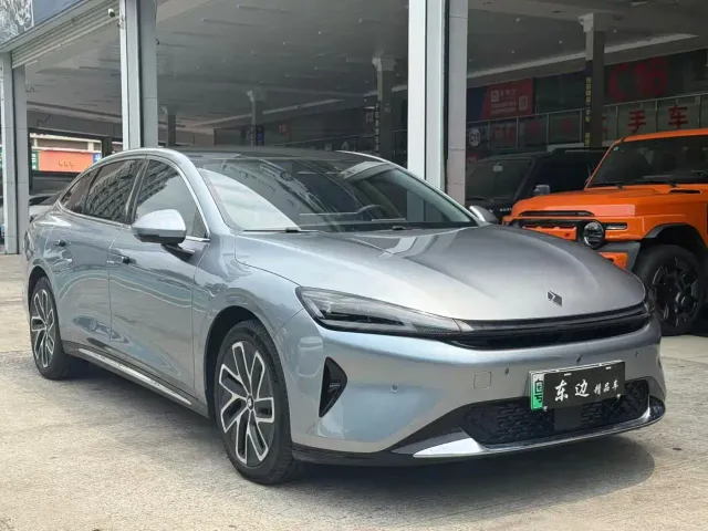Baojun Xiangjing — Фото автомобиля 2