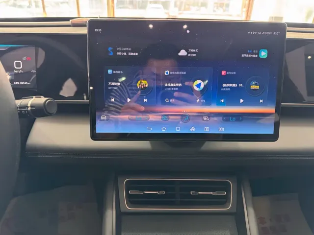 BYD Qin L — Фото автомобиля 13