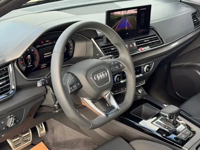 Audi Q5L — Фото автомобиля 23