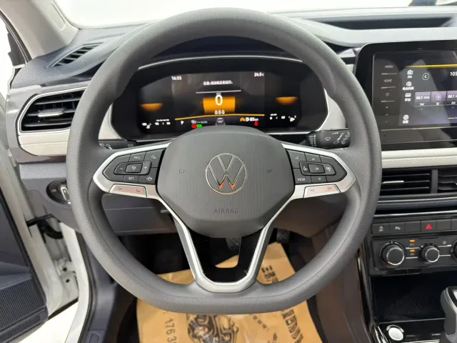 Volkswagen Tharu — Фото автомобиля 11