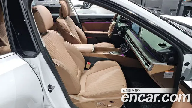 Hyundai Grandeur GN7 — Фото автомобиля 16