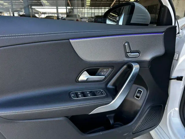 Mercedes-Benz A-Class — Фото автомобиля 10