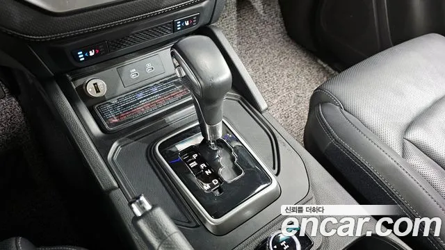 KG_Mobility_Ssangyong Rexton Новый Rexton Sport Khan Дизель 2.2 4WD — Фото автомобиля 9
