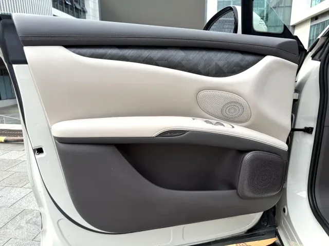 IM Motors LS6 — Фото автомобиля 4