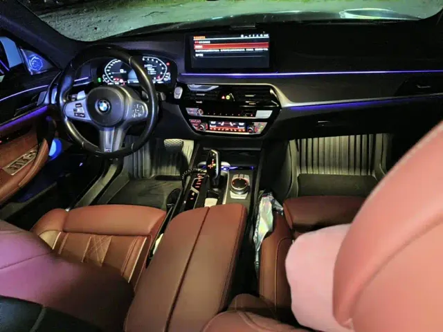 BMW 5 Series — Фото автомобиля 12