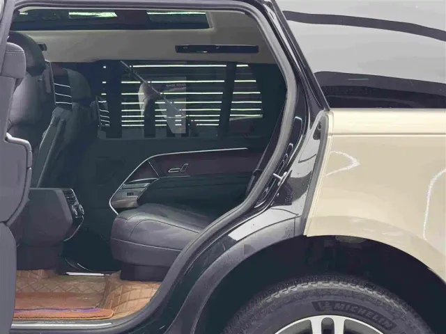 Land Rover Range Rover — Фото автомобиля 9