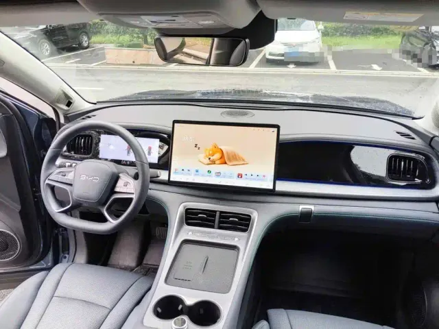 BYD Hai Shi 07 DM-i — Фото автомобиля 11