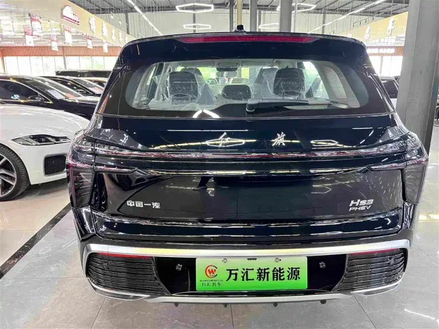 Hongqi HS3 PHEV — Фото автомобиля 12
