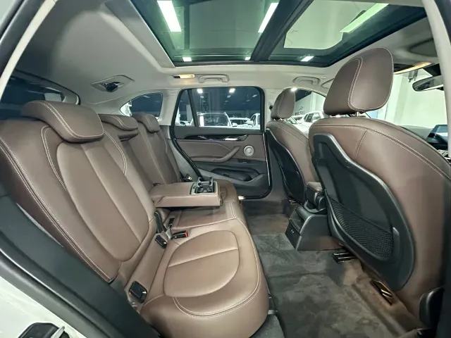 BMW X1 — Фото автомобиля 11