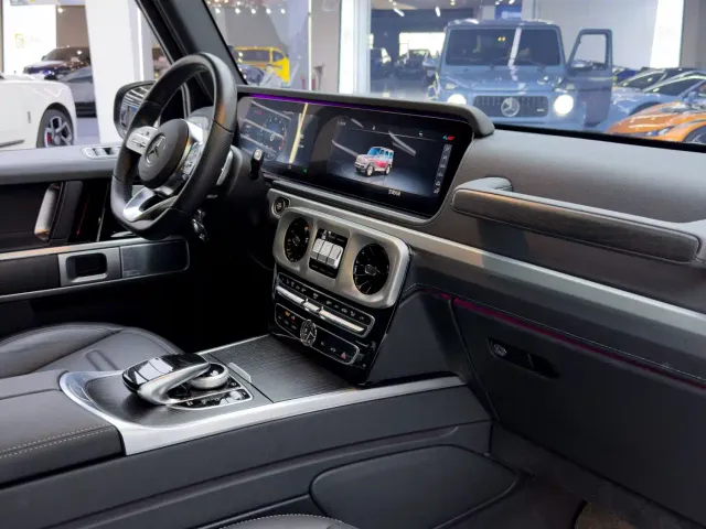 Mercedes-Benz G-Class — Фото автомобиля 16