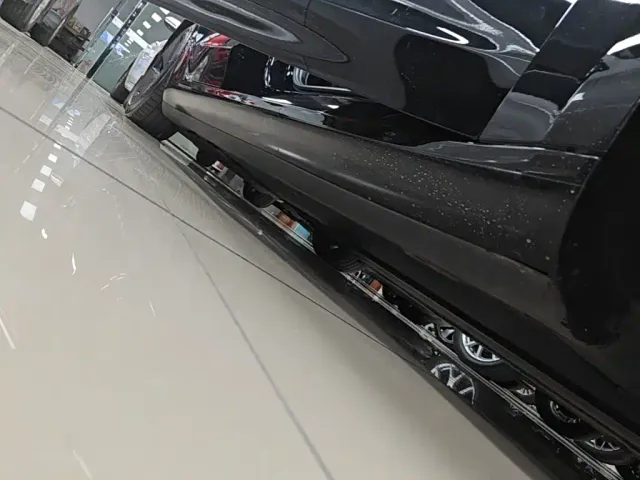 Tesla Model 3 — Фото автомобиля 20