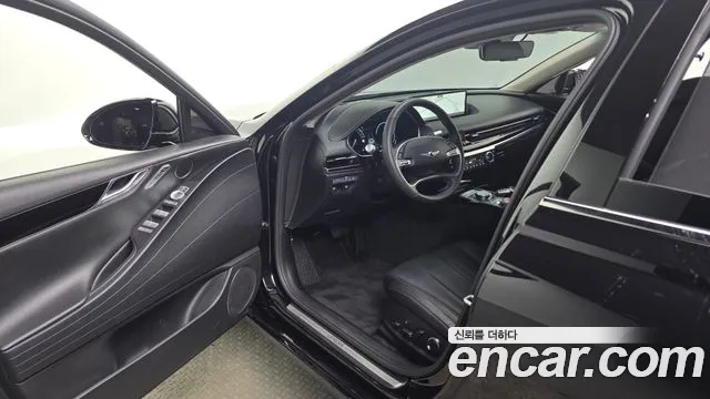 Genesis G80 Бензин 3.5 турбо AWD — Фото автомобиля 10