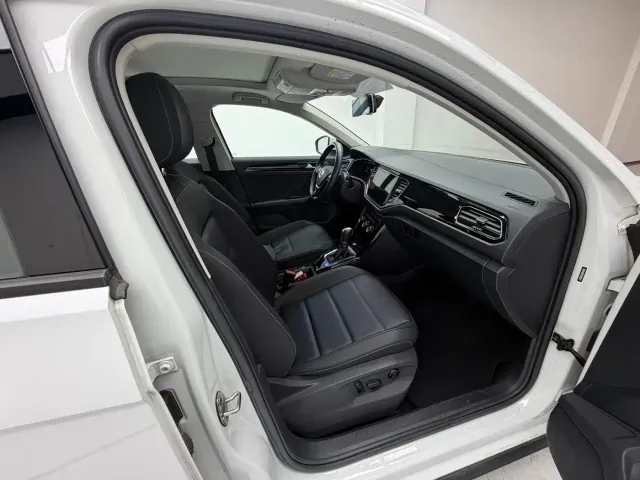 Volkswagen T-Roc — Фото автомобиля 17