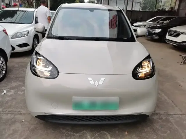 Wuling Bingo — Фото автомобиля 2