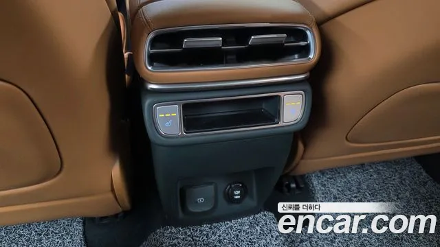 Genesis GV80 — Фото автомобиля 24