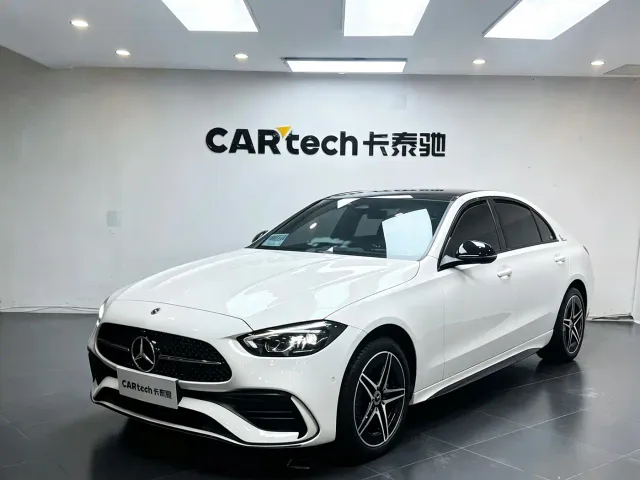Фотография автомобиля — Mercedes-Benz C-Class