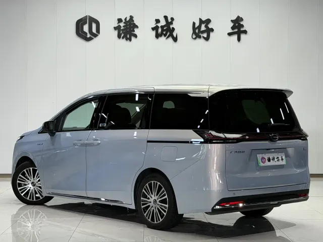 GAC Trumpchi E8 — Фото автомобиля 5