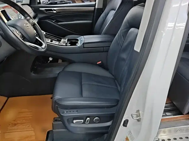 GAC Trumpchi M8 — Фото автомобиля 14