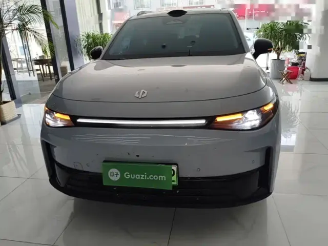 Leapmotor Leapmotor C16 2026 Model Year EREV 280 LiDAR Premium Edition 5-Seater — Фото автомобиля 2