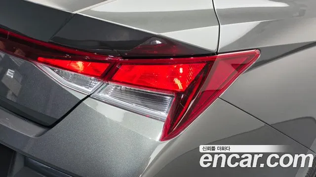Hyundai Avante CN7 — Фото автомобиля 8