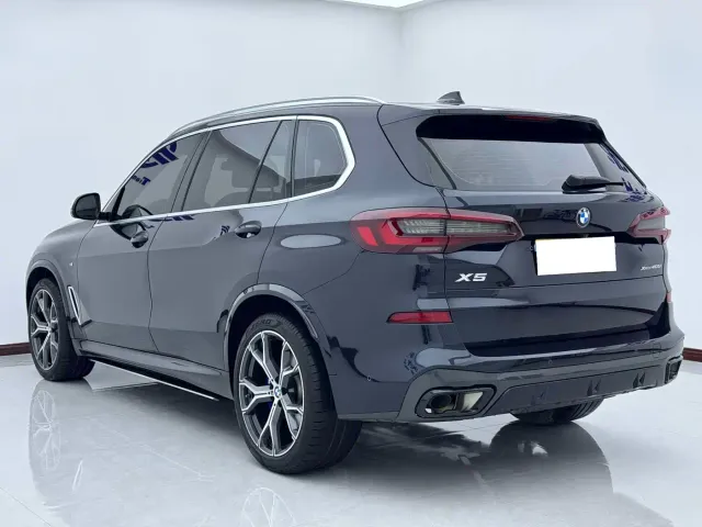 BMW X5 — Фото автомобиля 5