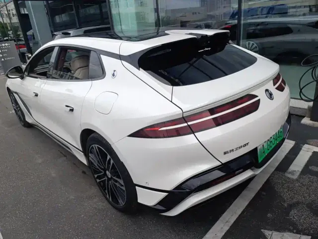 Denza Z9GT — Фото автомобиля 3