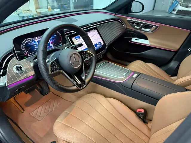 Mercedes-Benz E-Class — Фото автомобиля 5