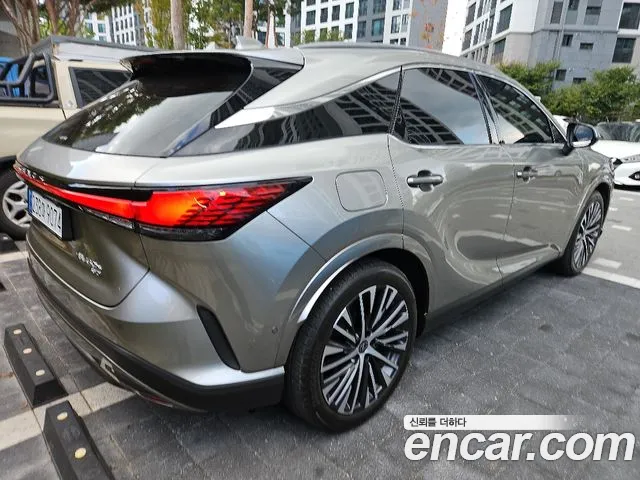 Lexus RX RX450h+ 5th Gen — Фото автомобиля 4