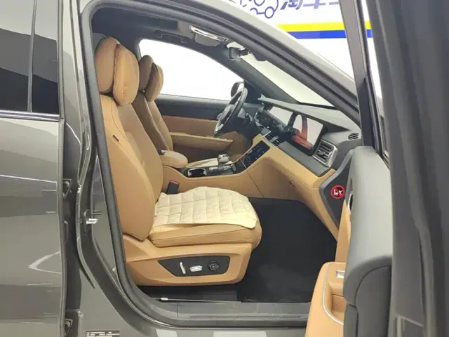 Li Auto ONE — Фото автомобиля 8