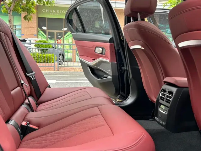 BMW 3 Series — Фото автомобиля 12